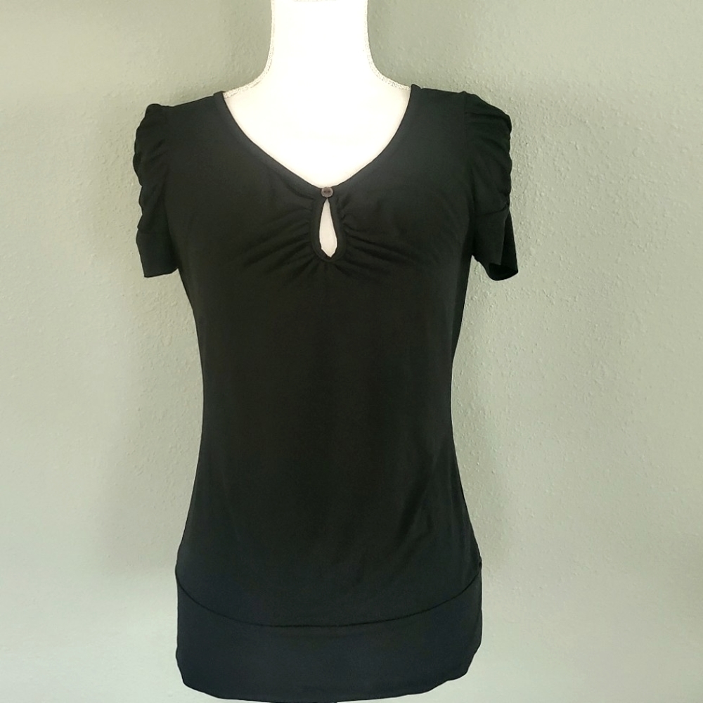 J.T.B. Short-sleeved Keyhole Blouse - Size S (EUC)